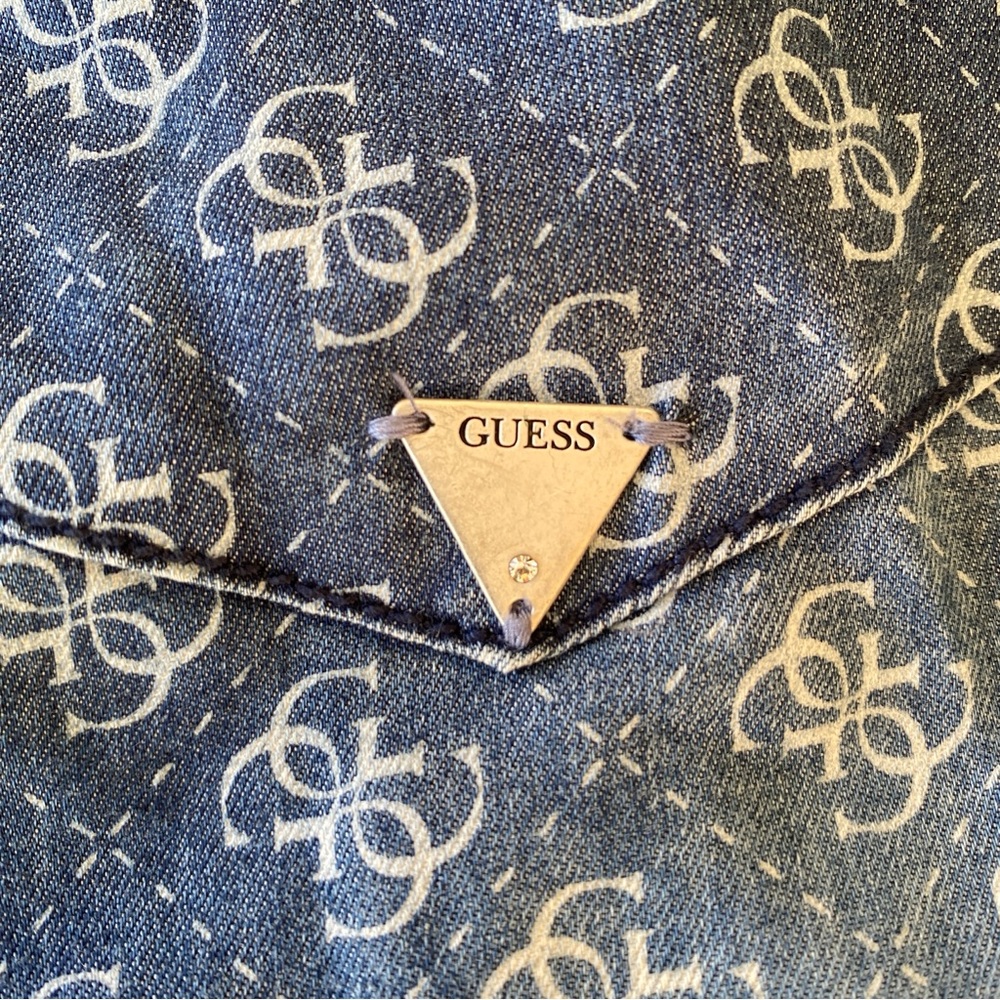 Vintage Guess Y2K Monogram Button-Up Shirt - Size Small - Denim Look - Picture 7 of 14